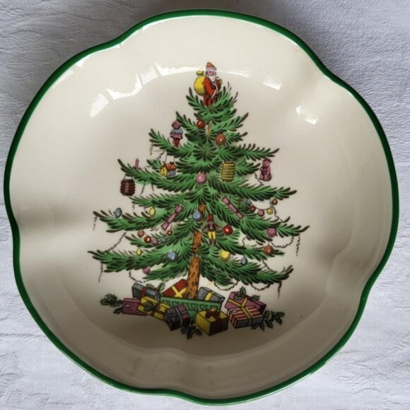 Spode Christmas Tree Dessert Dishes Small Green Scalloped Rim S3324 T 32 England - Picture 2 of 5